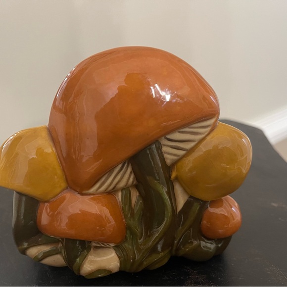 Vintage Ceramic Mushroom Retro Napkin or Letter Holder - Picture 8 of 9